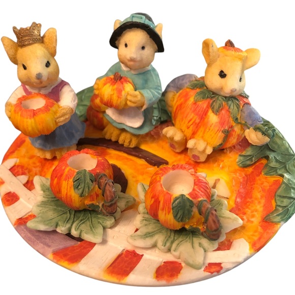 Great Pumpkin Miniature Tea Set - Picture 8 of 8